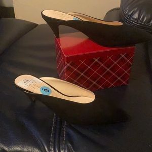 Ladies size 6 slip on black suede Kate Spade shoes